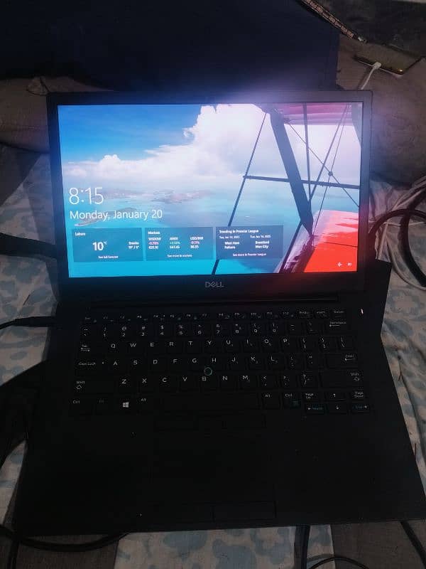 Dell Laptop Corei5 touch 0