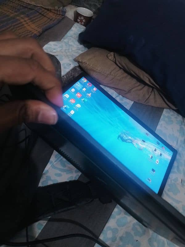 Dell Laptop Corei5 touch 3