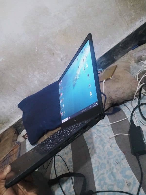 Dell Laptop Corei5 touch 4