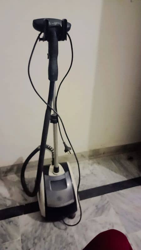 Kmart Homemaker 1500W Garment Steamer GS28-DJ 2