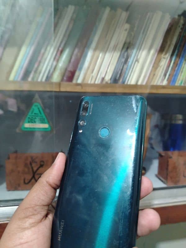 Huawei y9 prime 2019 with box and charger 10/10 3