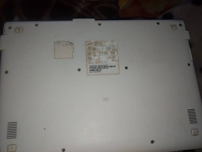 64 Gb Chromebook touch screen argent sale 10/10 condition 2