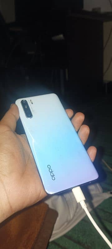 Oppo f15 8/128 original IMEI 4