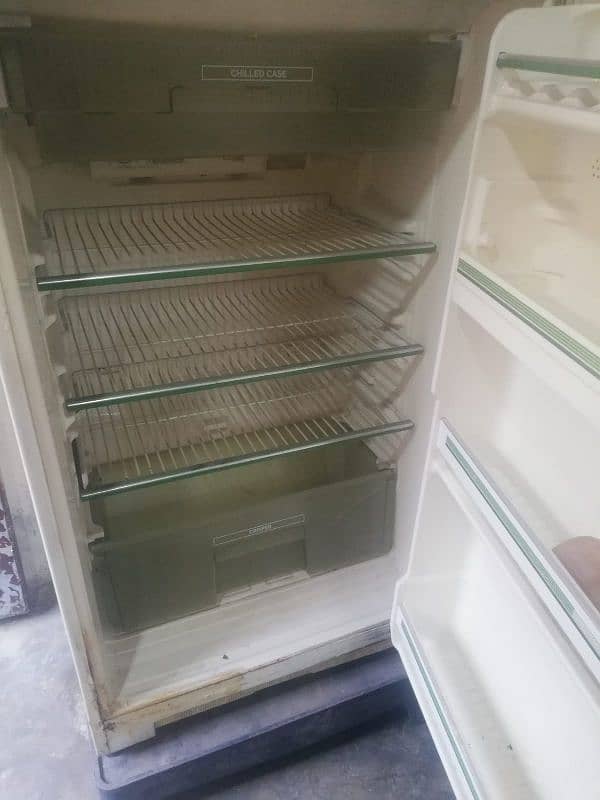 freezer full size h for sale in lahore 2