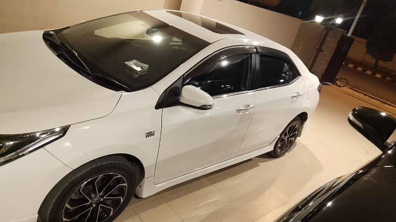 Toyota Corolla Grande X 1.8 cvt 2