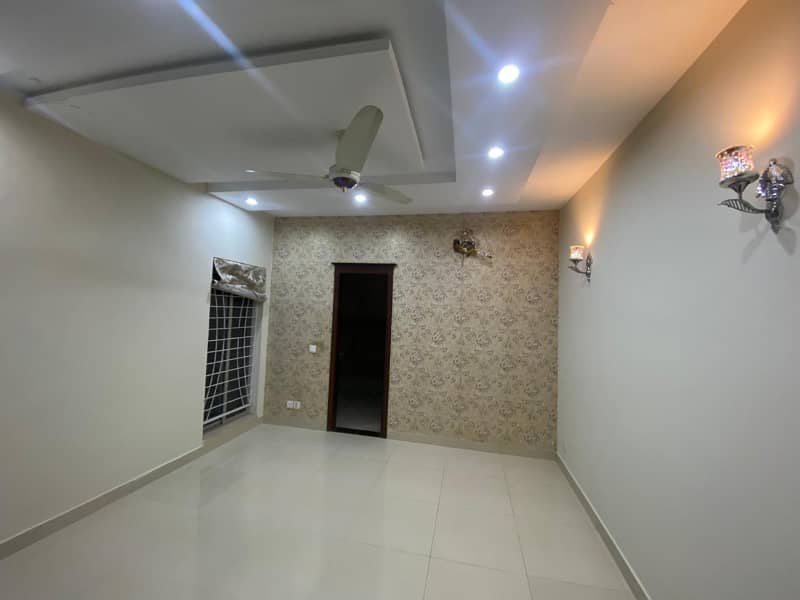 Beautiful 10 Marla 4 Bed Double Story House For Rent At Prime Location of Divine Gardens Airport Road Lahore Cantt ( Gass Available) 19