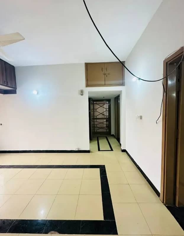 G-11/4 FGEHA E-Type 3rd Floor Flat For Rent Renovated Flat 1