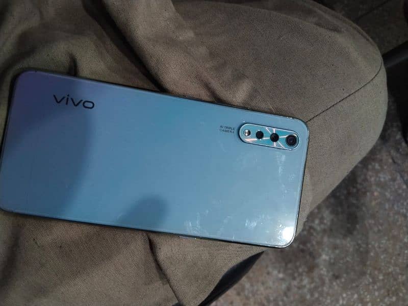 vivo S 1 8 gb 256 3