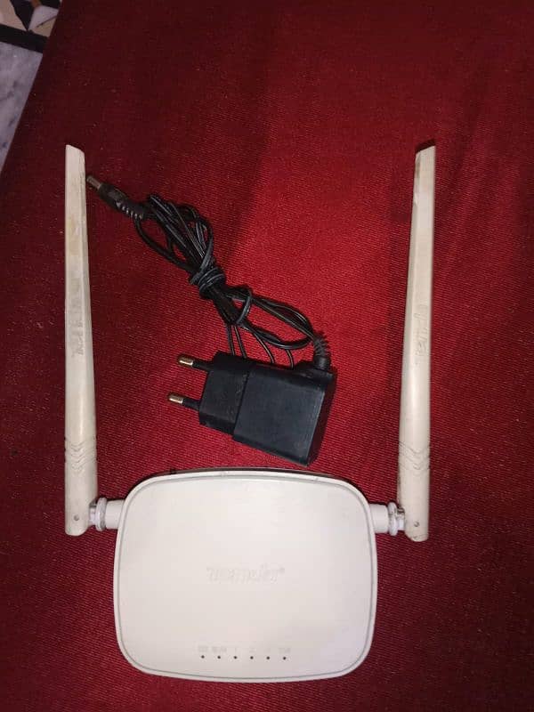 tenda router 2antena with cable 1