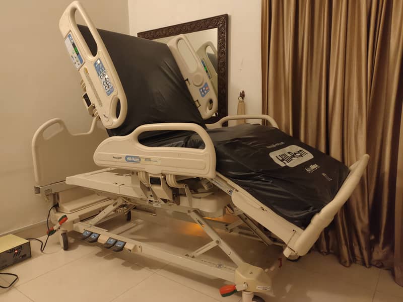 Patient Bed Hospital Bed - Hill-Rom 1