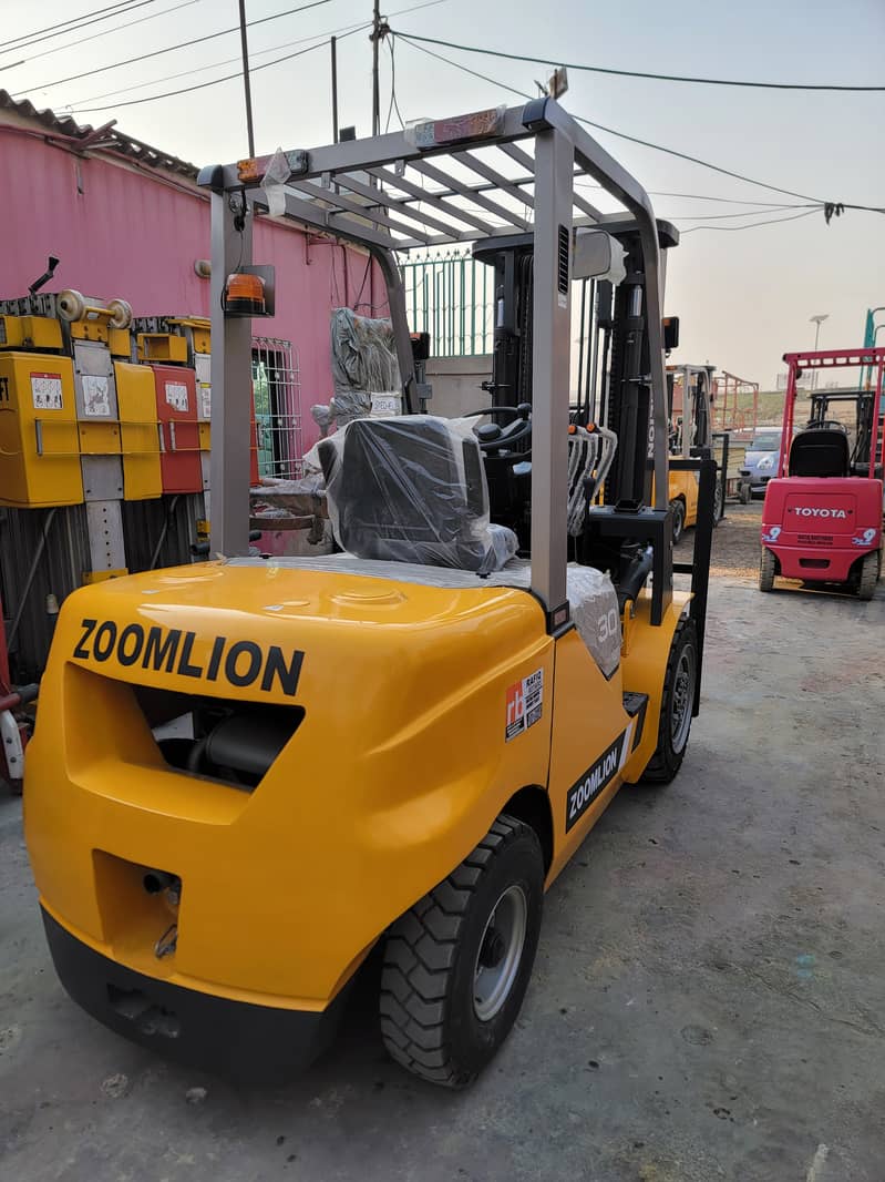 ZoomLion 3 Ton Fork Lifters, Forklifts, Lifters, Stackers, Reach Truck 4