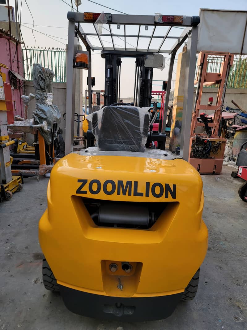 ZoomLion 3 Ton Fork Lifters, Forklifts, Lifters, Stackers, Reach Truck 7