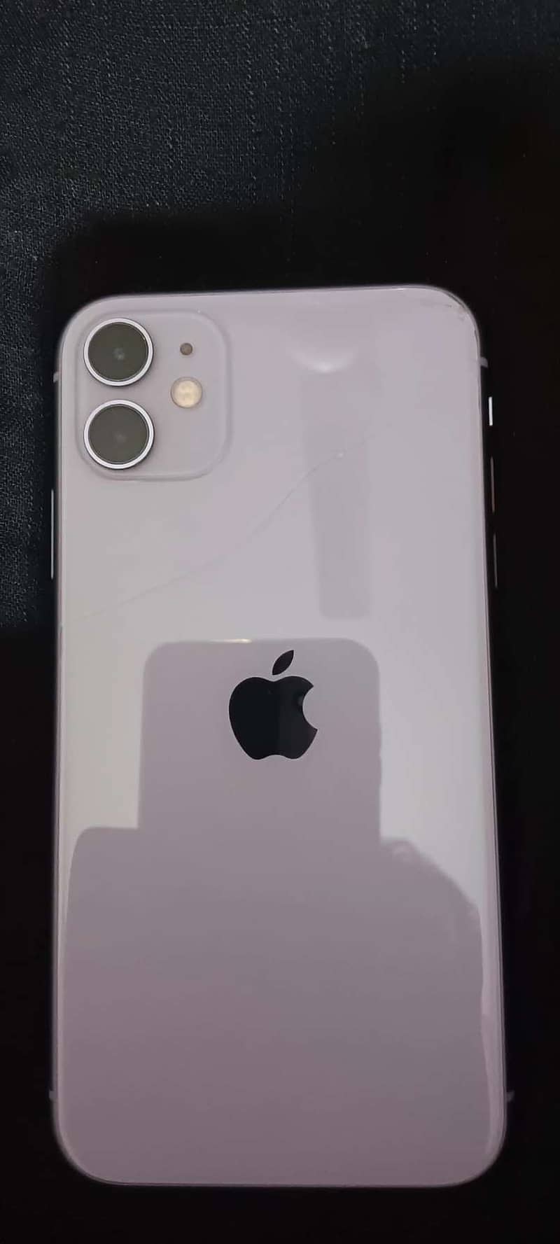 Apple iPhone 11 4