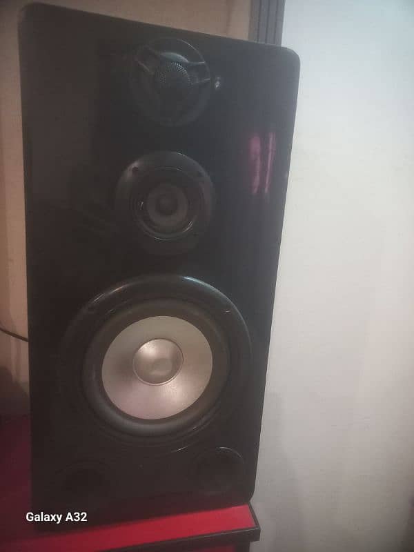 speakers 1