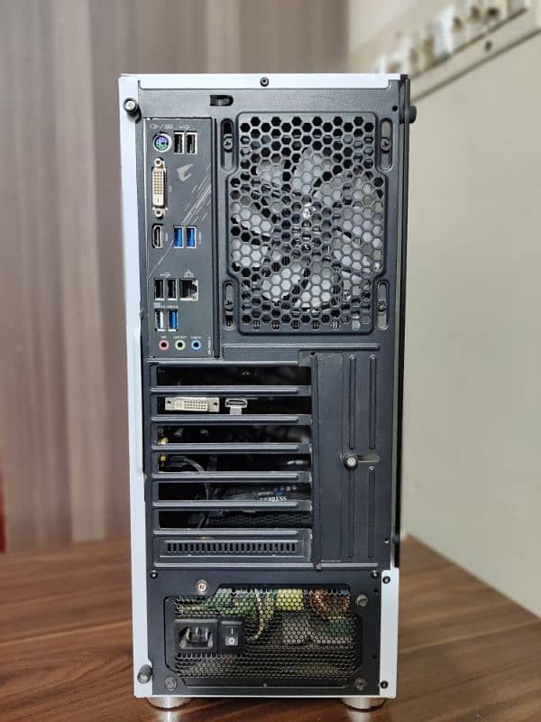 Ryzen 5 3500x Gaming PC 4