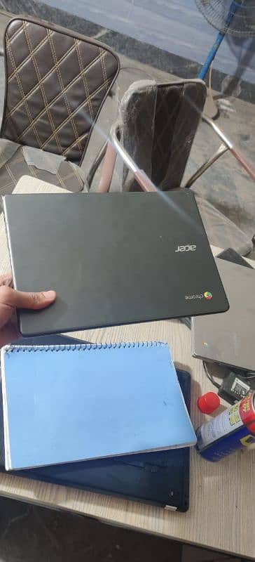 Acer 4gb 128gb chromebook or laptop c720 2