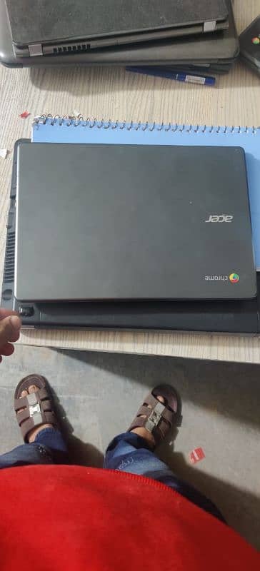 Acer 4gb 128gb chromebook or laptop c720 4