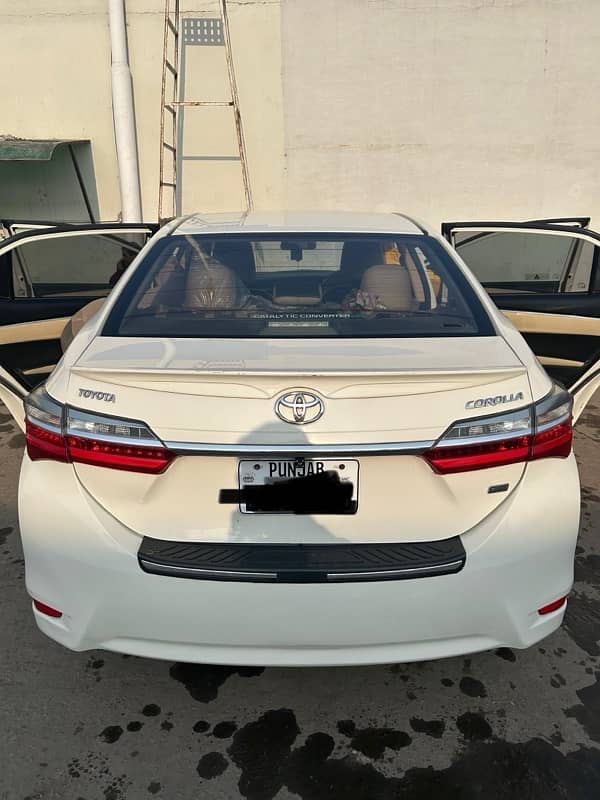 Toyota Corolla GLI 2018 11