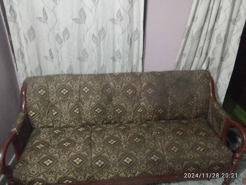 Sofa set for sell 1