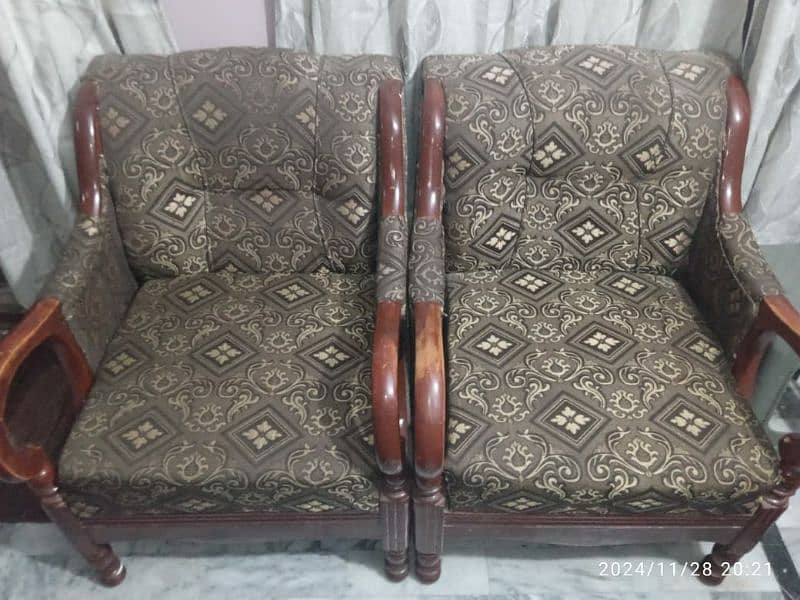 Sofa set for sell 2