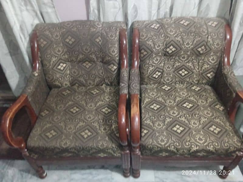 Sofa set for sell 3