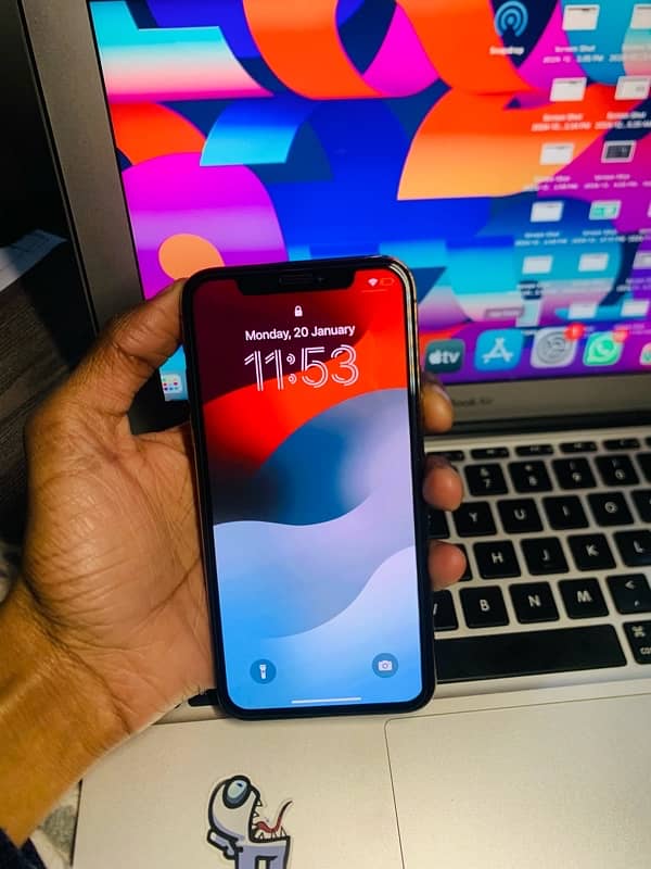 iPhone XS Gold 64GB Pta Approved 3