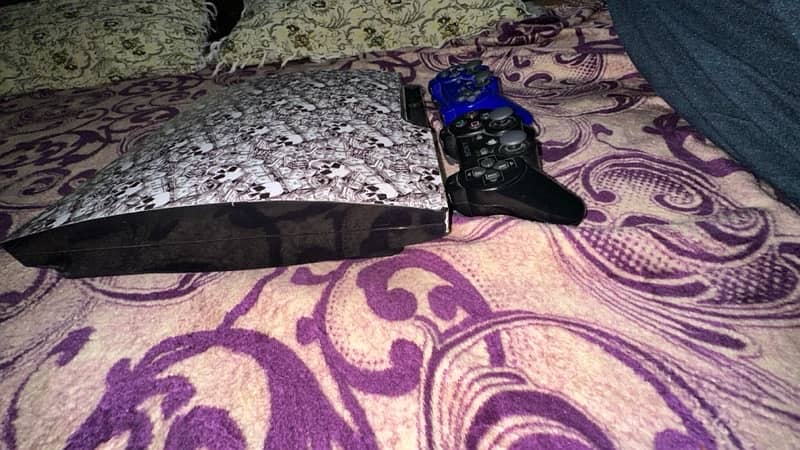 PlayStation 3 slim 1