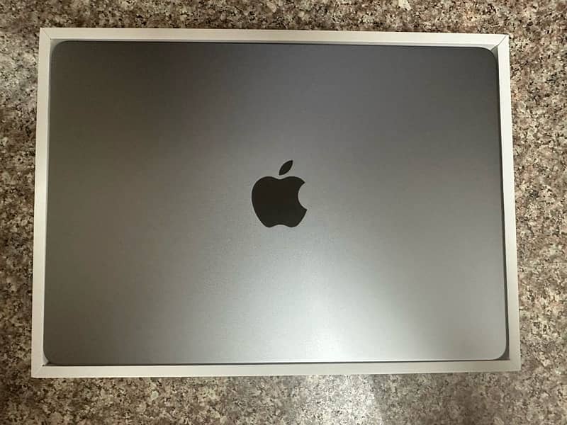 Macbook Air 13.6’’ 8GB/256GB M3 Space Grey 0