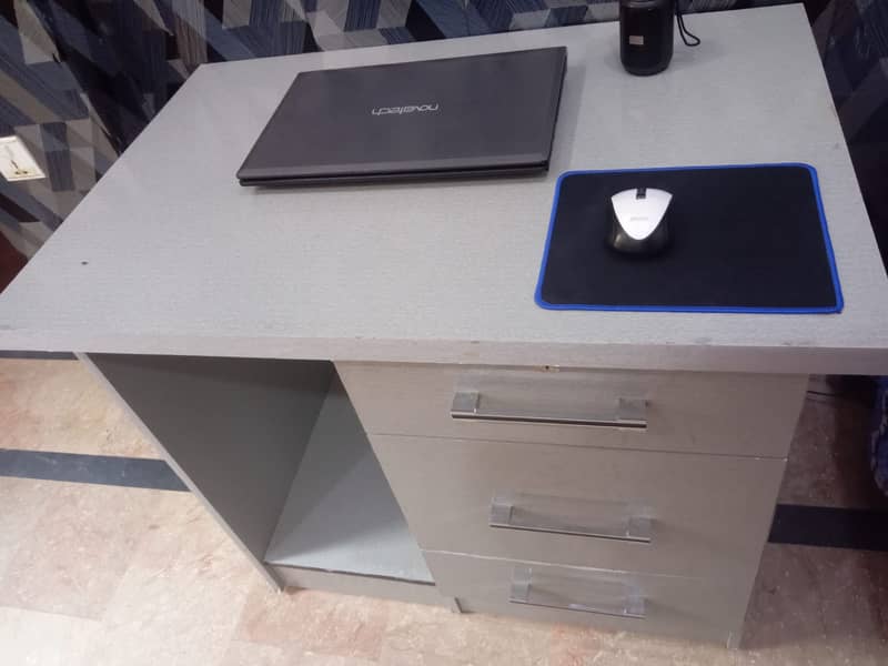 COMPUTER STUDY TV IRON TABLE FOR SALE URGENT NEED 3