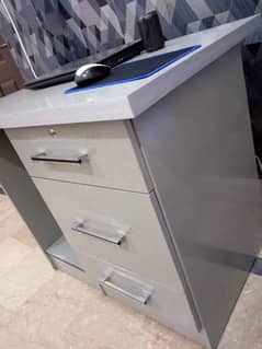 COMPUTER LAPTOP STUDY TV IRON TABLE FOR SALE URGENT NEED