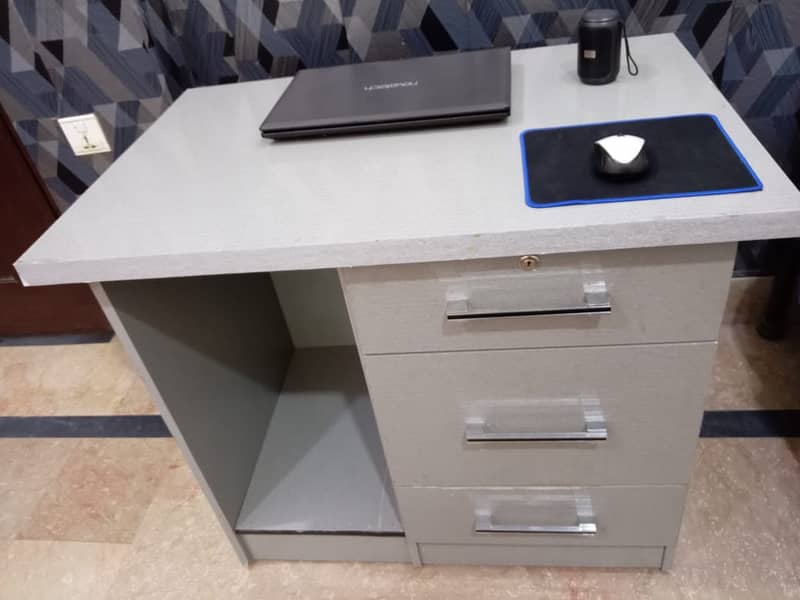 COMPUTER STUDY TV IRON TABLE FOR SALE URGENT NEED 9