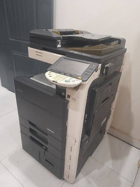 Konica Minolta Biz hub C452 0