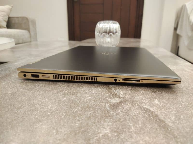 HP spectre x360 core i7 8th Gen/touch laptop/4k Display/NVIDIA MX150 1