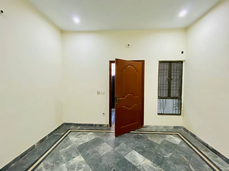 1.5 Marla Triple Storey House For Sale in Samanabad Lahore 13