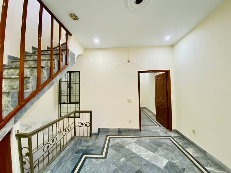 1.5 Marla Triple Storey House For Sale in Samanabad Lahore 16