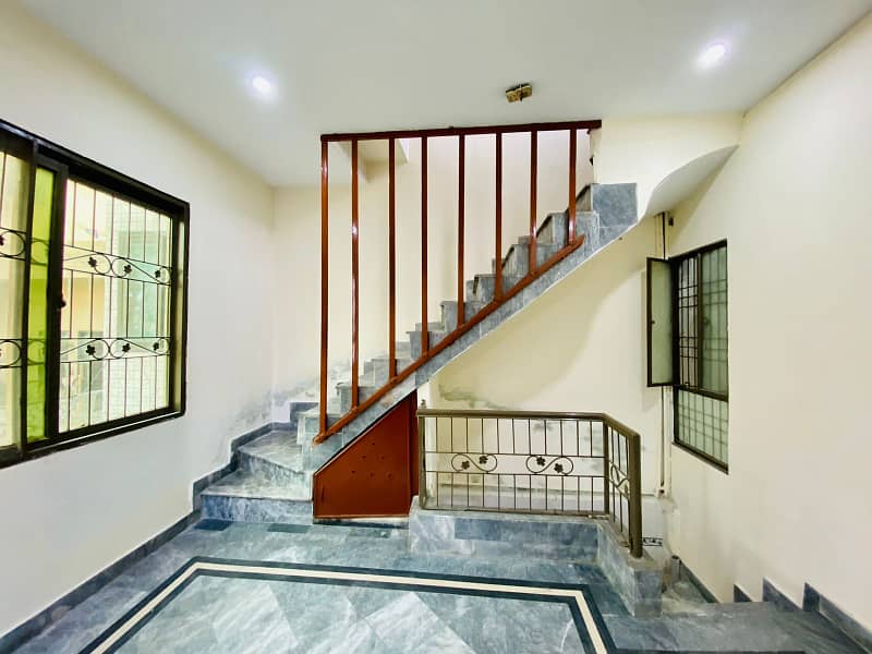 1.5 Marla Triple Storey House For Sale in Samanabad Lahore 17