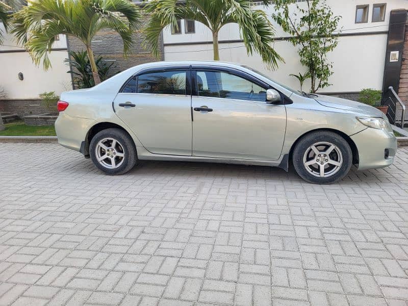 Toyota corolla 2011 genuine car 0