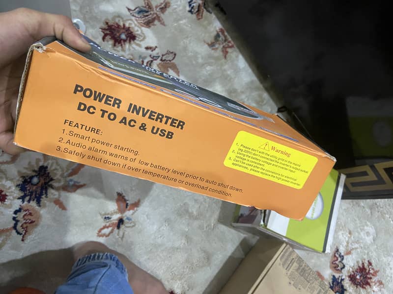 Power Inverter DC to AC & USB 1