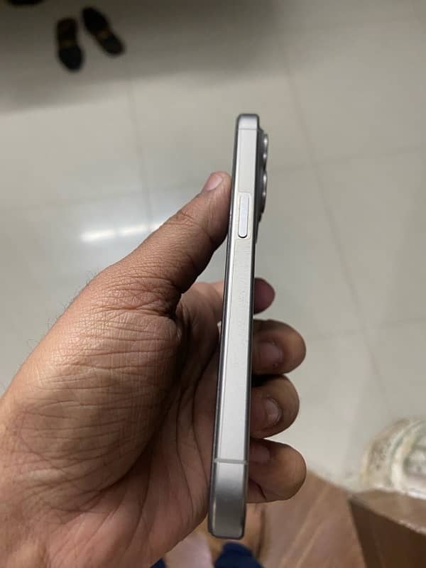 iphone 15 pro 256gb 1