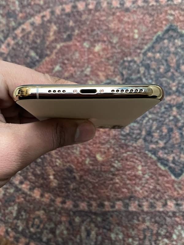 IPhone 11pro Max Nonpta (lush con. )(sim time ava)WhatsApp(03274117805) 7