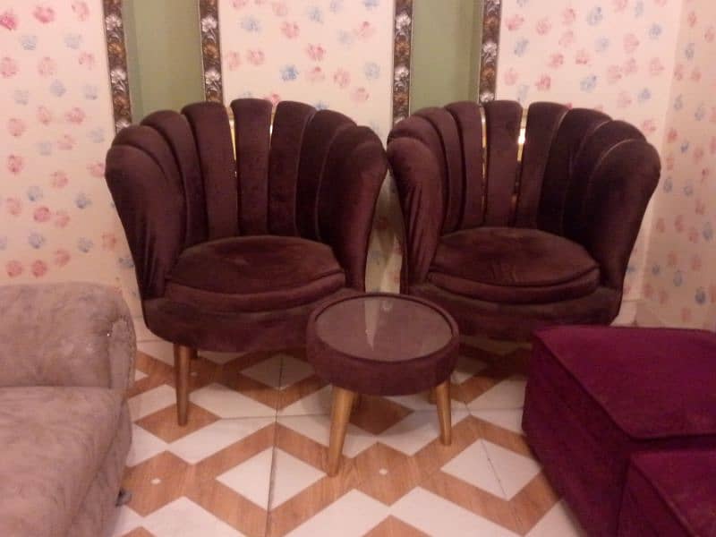 Coffee chair and table for sale 4