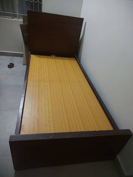 single bed without form 1