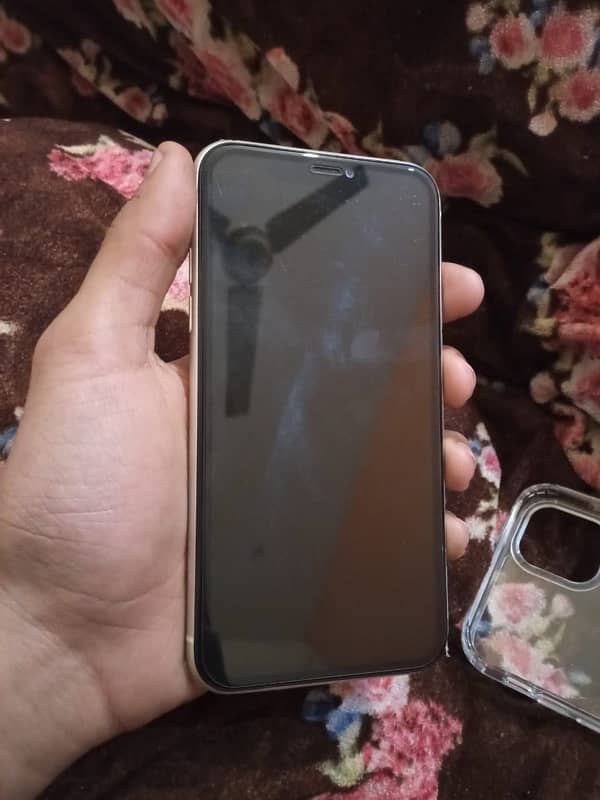 iPhone 11 128 gb factory unlock 4