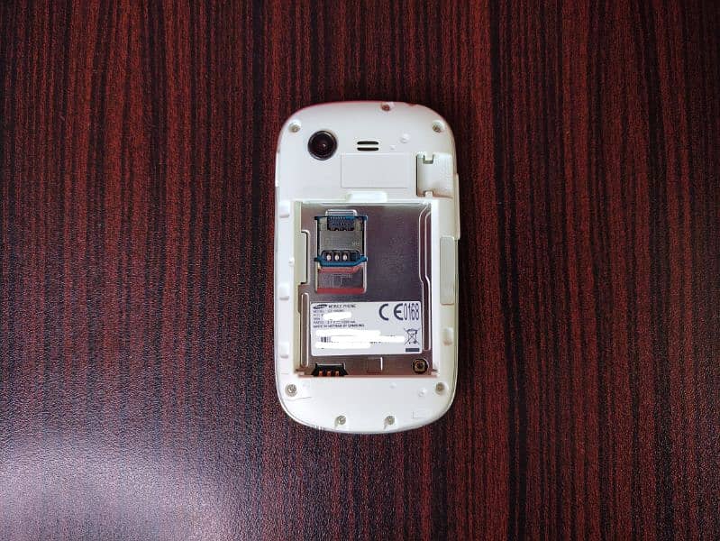 2 Samsung Galaxy Star S5280 Non PTA Smartphone in Working Condition 9