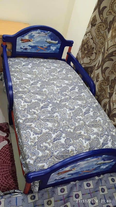 bed with mattress pack 1