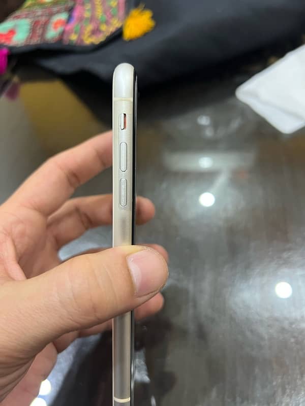 iPhone 11 128GB PTA Approved 3