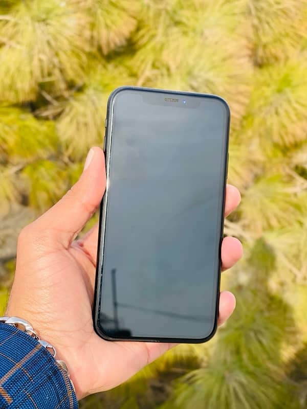 iphone xr 4