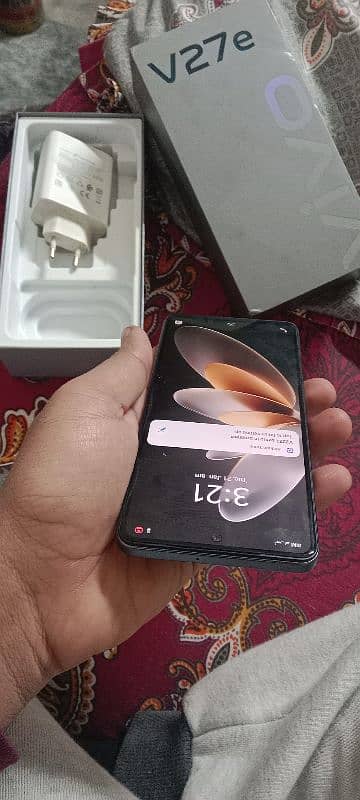 Vivo V27e 8/256 4