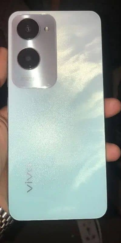 vivo y18 very good condition with warranty good looking 2