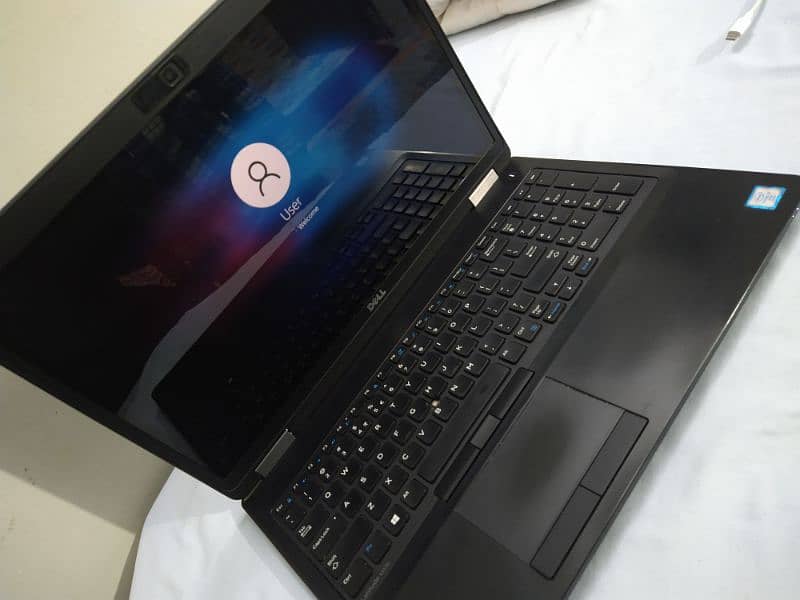 Dell Latitude E5570 core i7 6th generation with Touch Screen 5